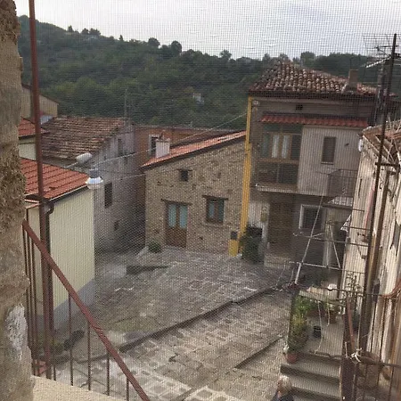 A Casa Da Titta بيت ضيافة San Martino d'Agri